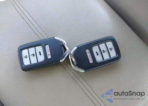 2015 Honda Accord Hybrid Touring z USA, uszkodzony, nr VIN 1HGCR6F74FA005541